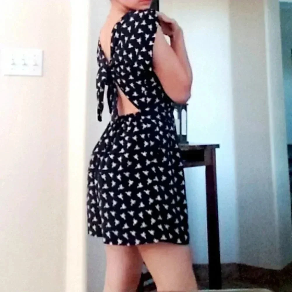 Aijek Bird Print Open Back Romper